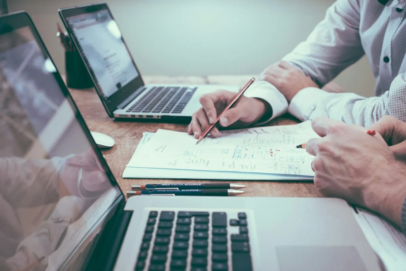 Traitement des mails et factures fournisseurs sur ordinateur